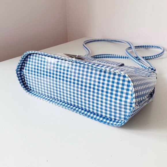⭐️SOLD⭐️ large patent white and blue gingham shoulder bag - Picture 10 of 10